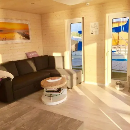 Sundowner - Stern Hausboot Holiday home Grossenbrode